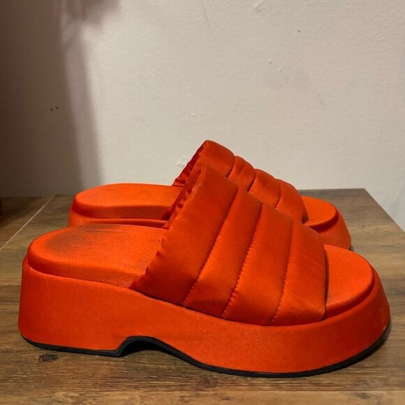 GANNI Retro Pool Platform Puffy Slide Sandals in Orange Dot Com  MSRP $325 - Picture 4 of 10